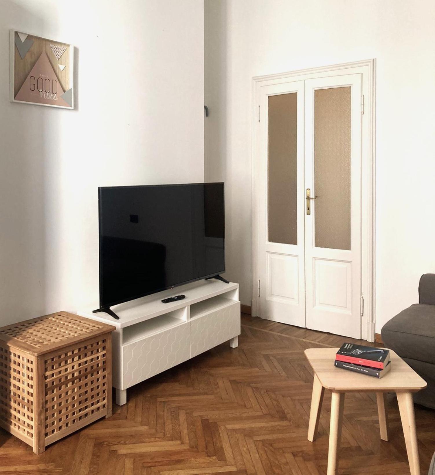 Monviso 35 , Cozy Apartment Milano Eksteriør billede